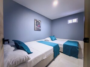 Ảnh chưa phân loại, 4 trong số 8 ảnh, nút