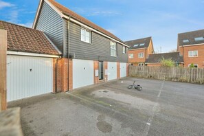Exterior - 4br- Garden- Parking- WiFi- Near uea and nnuh (Norwich)