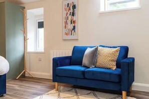 TV - Style 7 - Modern studio near dmu & Lri (Leicester)