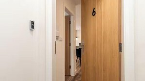 Interior - Beautiful 1 Bedroom Apartment near City Centre (Leicester)