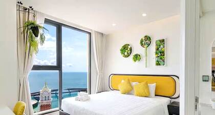 SEA & FIREWORKS VIEW 2 BEDROOM APARTMENT