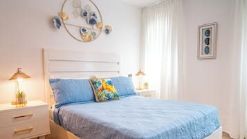 2 soverom, strykejern/-brett, internettilgang og sengetøy