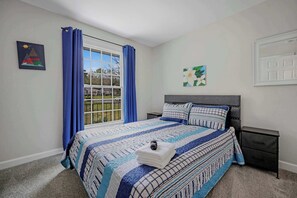 3 Schlafzimmer, Schreibtisch, Bügeleisen/Bügelbrett, WLAN