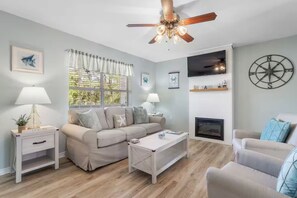 Unclassified image, 4 of 47, button - Coastal Home with Outdoor Oasis. Golf Cart Avail (Bay St. Louis)