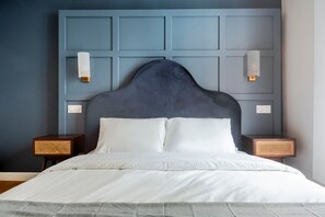 2 bedrooms, iron/ironing board, WiFi, bed sheets - Blueground | Oberkampf, washer, nr Canal (Paris)