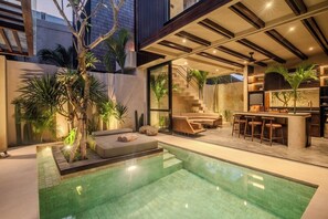 Villa – deluxe, 1 soverom, tekjøkken, bassengutsikt | Terrasse/patio
