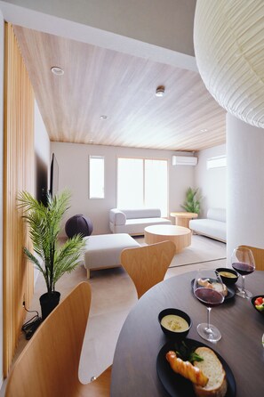 Oklassificerad bild, 2 av 115, knapp