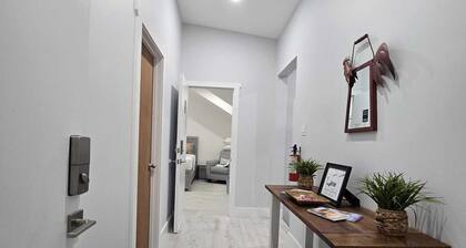 Cozy Studio - Centrally located near beaches, supermarkets and restaurants.