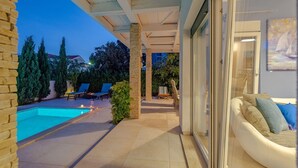 Pool - After All Wohnung mit Pool in Mandre, Pag by Interhome (Kolan)