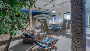 Outdoor dining - After All Wohnung mit Pool in Mandre, Pag by Interhome (Kolan)