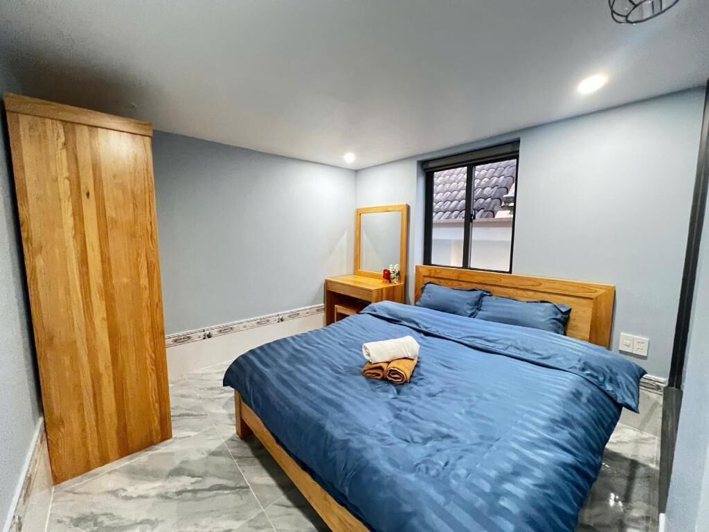 Basic-Haus, Balkon, Bergblick