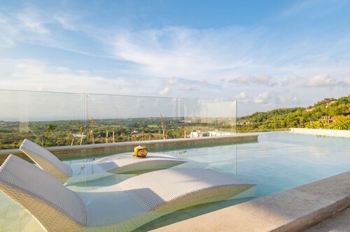 PROMO - Spacious 4BR Private Villa in Uluwatu – Pool, Gym & Ocean View