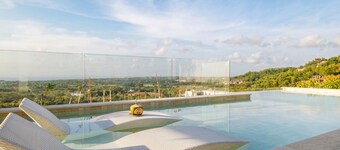 PROMO - Spacious 4BR Private Villa in Uluwatu – Pool, Gym & Ocean View