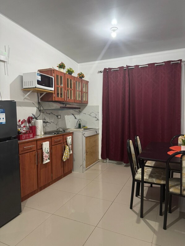 Dining - Terrific 2-bedroom house with AC in charming Nueva San Miguel (San Miguel)
