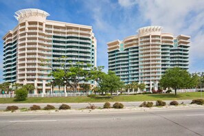 Exterior - Oceanfront Condo with 2 Pools (Gulfport)
