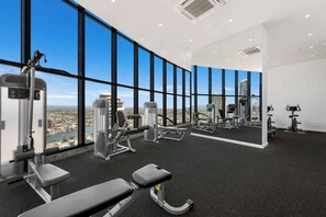 Fitness facility - The Panorama - NEW Beachfront 2BR Corner Ocean View with Parking, Pool and GYM (Surfers Paradise)