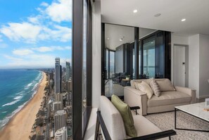 Interior - The Panorama - NEW Beachfront 2BR Corner Ocean View with Parking, Pool and GYM (Surfers Paradise)