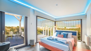Unclassified image, 2 of 45, button - 4br Luxury Appt - Pool, Garden & Parking, Scorrano, Italy (Scorrano)