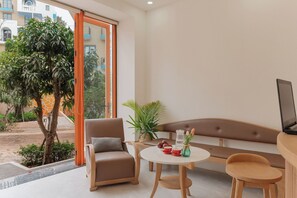 Ảnh chưa phân loại, 2 trong số 51 ảnh, nút