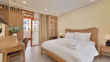 Deluxe Suite, Balcony, Partial Ocean View