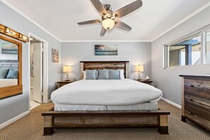 1 bedroom, iron/ironing board, travel cot, free WiFi - Harborfront Beach Retreat | Pool, Spa & Balcony (Oceanside)