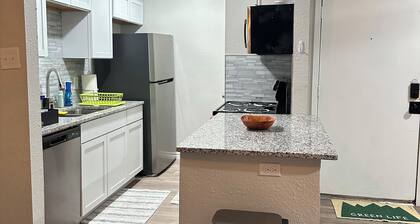 Cozy 1-bedroom condo with an office