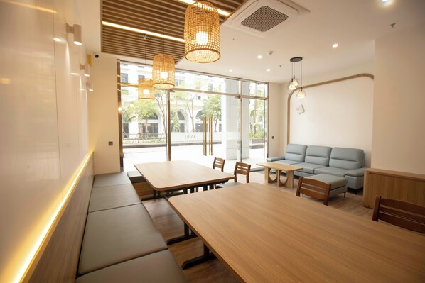 Unclassified image, 1 of 86, button - Anstay Marina Hotel Ha Long (Ha Long)