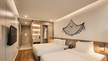 Egyptian cotton sheets, premium bedding, down comforters, pillowtop beds