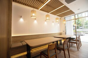 Unclassified image, 3 of 86, button - Anstay Marina Hotel Ha Long (Ha Long)