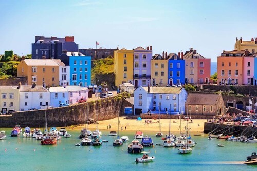 2 Historic Tenby Tourist Favourite -Steps to Beach