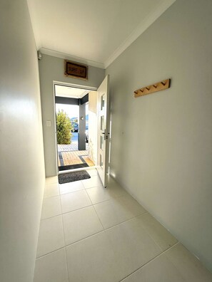 Interior - 31 Kids, Coast & Chill - 4BR Parking & Theatre Rm (Secret Harbour)