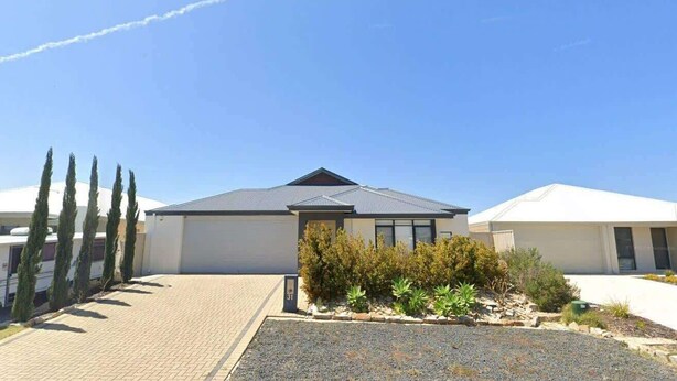 Unclassified image, 1 of 24, button - 31 Kids, Coast & Chill - 4BR Parking & Theatre Rm (Secret Harbour)