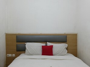 標準雙人房 | 書桌、免費無線上網、床單