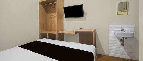 Deluxe Suite | Desk, free WiFi, bed sheets