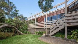 Unclassified image, 4 of 36, button - Moonah Sands in Sorrento (Sorrento)