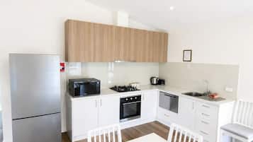 Maison Deluxe, 2 chambres | Cuisine privée