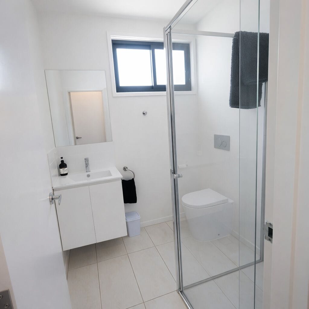 Deluxe Cabin, 3 Bedrooms | Bathroom