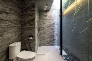 Villa with Private Pool | Bathroom - The Clifton Villas Canggu (Canggu)