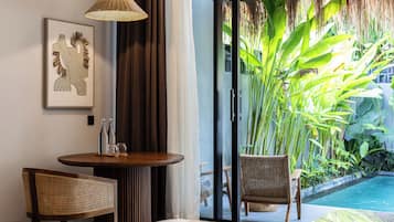 Exclusive Villa, 1 Bedroom, Pool View | Kawasan sarapan | Sarapan pesanan masak setiap hari dengan fi