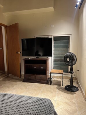 Uklassifisert bilde, 5 av 7, knapp