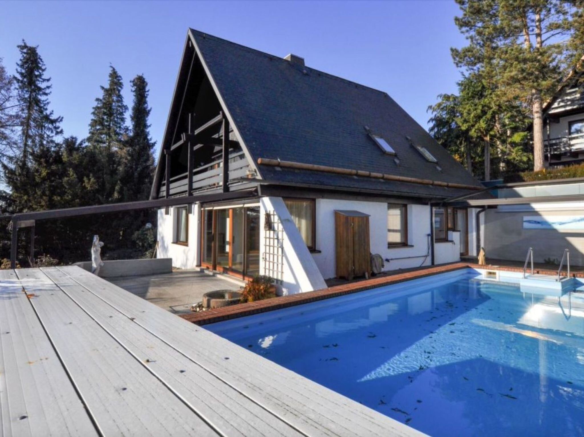 Beheizter Pool