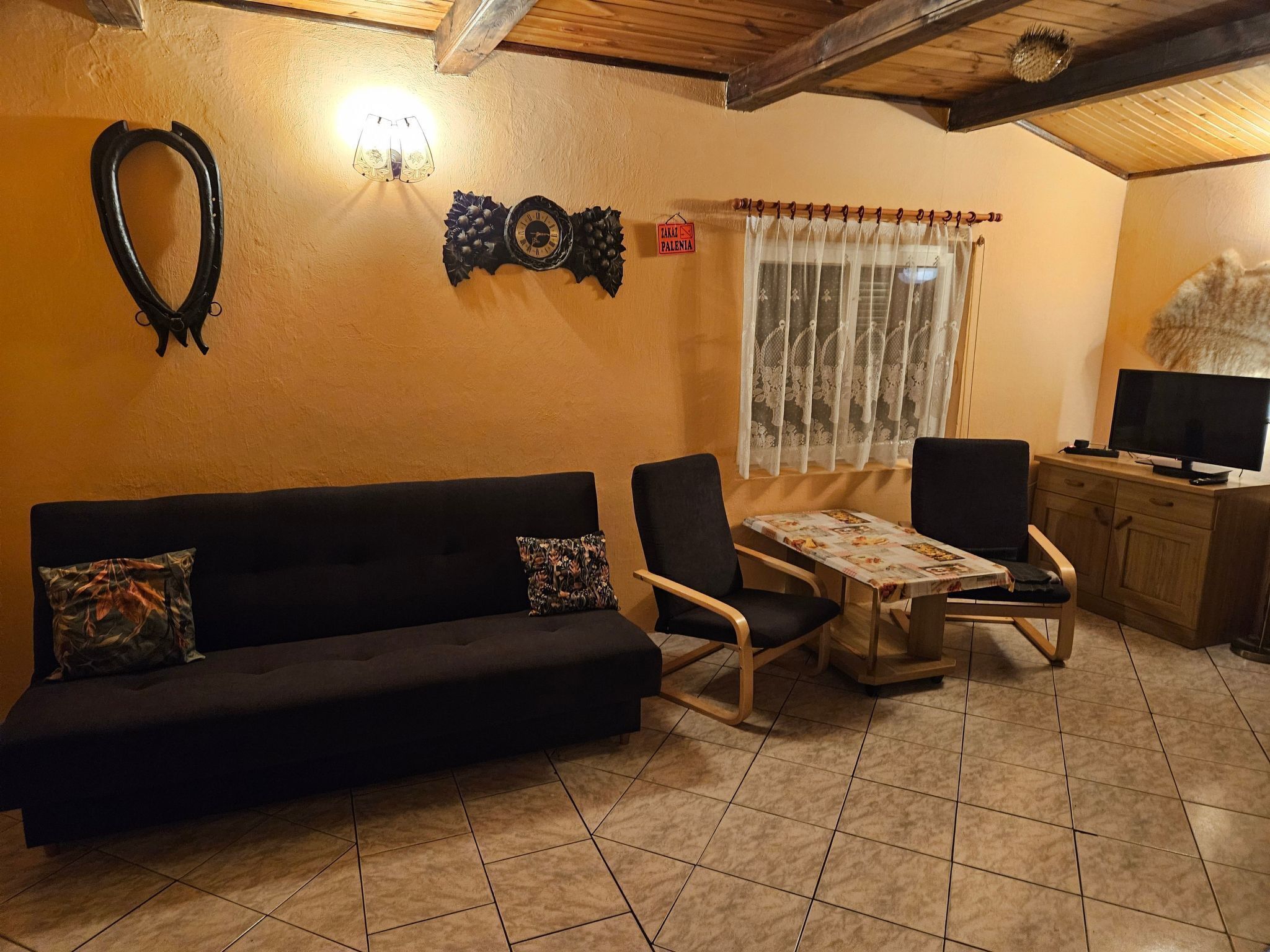 Télévision, cheminée