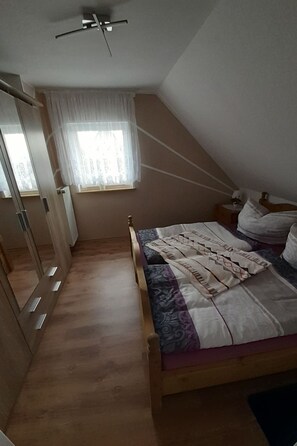 2 Schlafzimmer, Internetzugang