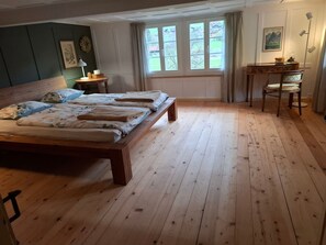2 Schlafzimmer, Internetzugang