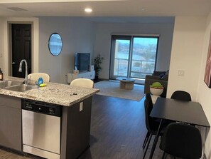 Unclassified image, 3 of 11, button - Spacious & Stylish 2BR on Vine | Pool, Gym & Free Parking (Beverly Hills)