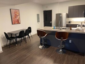 星評価なしの画像、3 / 11、ボタン