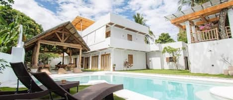 Piscina externa