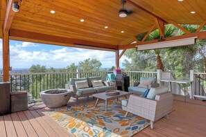 Property grounds - Home in the Sky! Relax in 4br/2ba Home with Amazing Panoramic SD views. (Spring Valley)