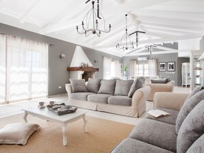 TV, fireplace - Villa "Star" mit Whirlpool by Interhome (Vižinada)
