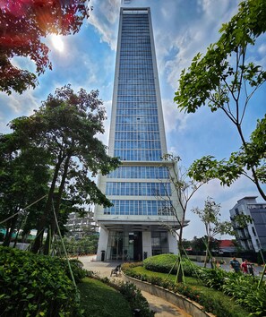 Exterior - Manoré By SanLiving - 2BR - Private Lift (Jakarta)